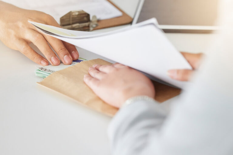 illegale Mitarbeiter Bestechung-Mobile